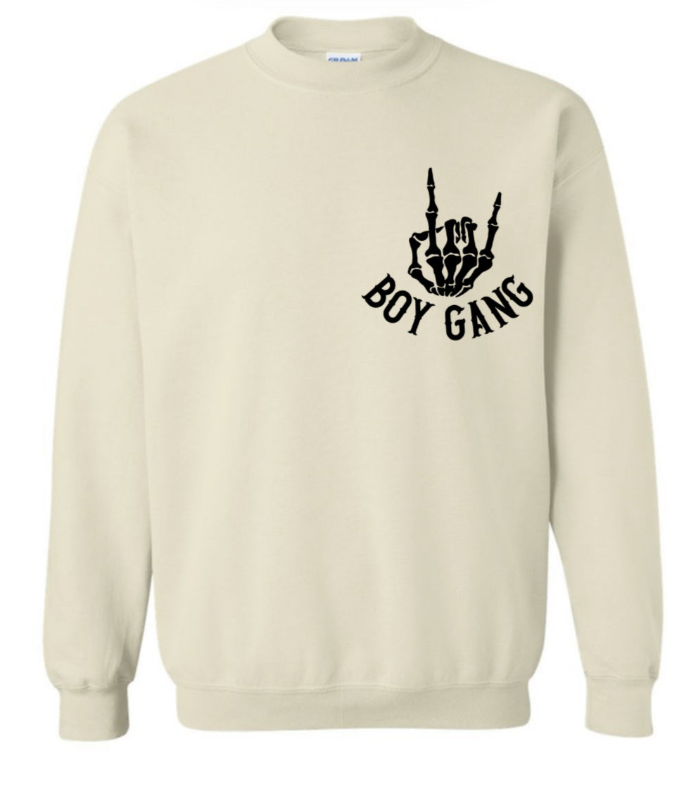 Run Things | Sand Gildan Sweatshirt