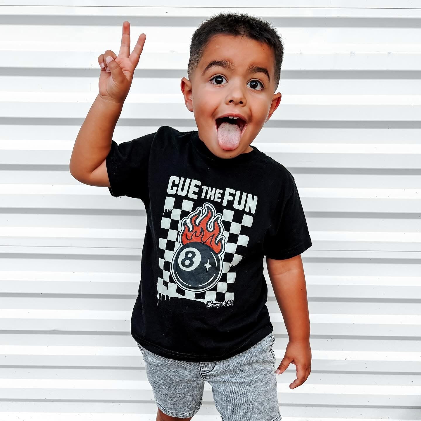 Cue The Fun | Black Graphic T-shirt