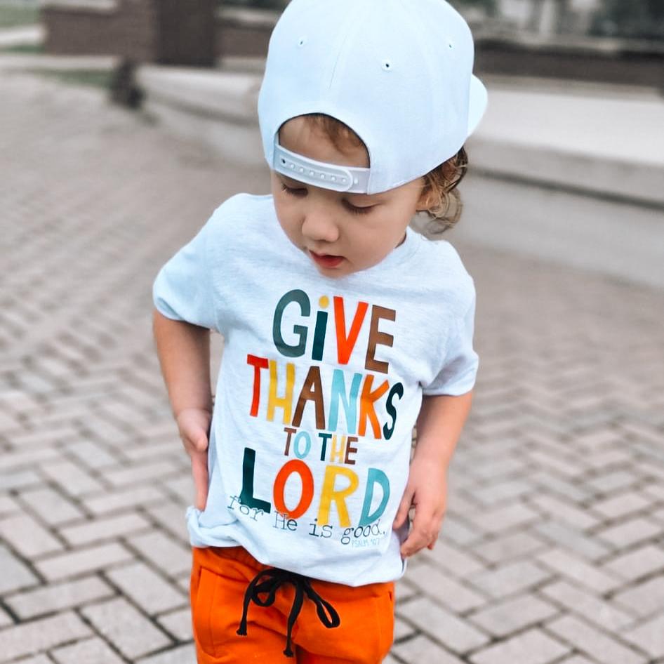 Give Thanks | Ash Grey Graphic T-Shirt