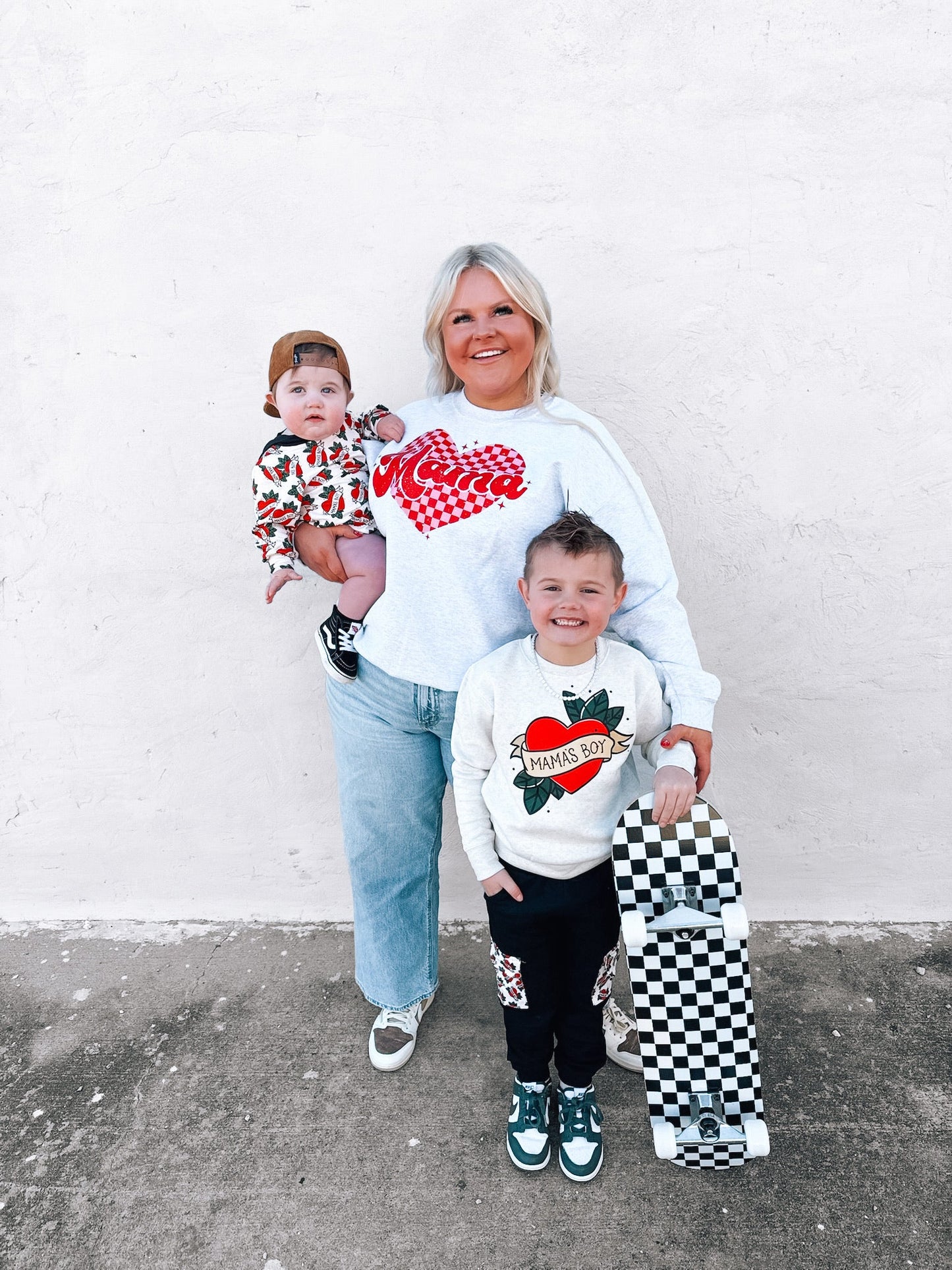 Valentine Mama | Ash Gildan Sweatshirt