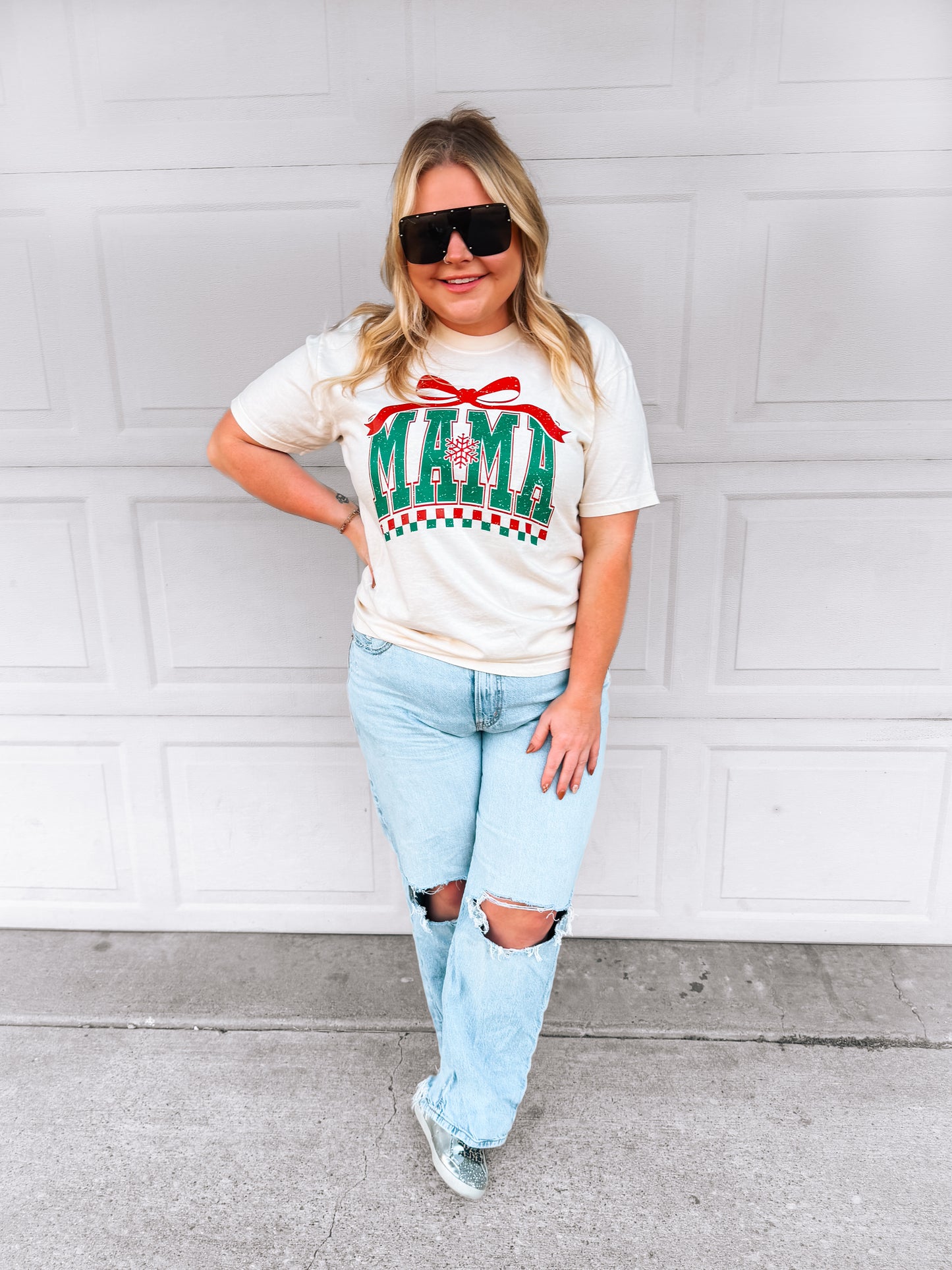 Mama Snowflake | Comfort Color Tee- Ivory