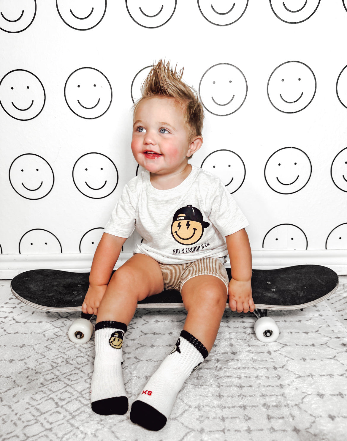 KIU Collab Tee | Grey Graphic T-shirt