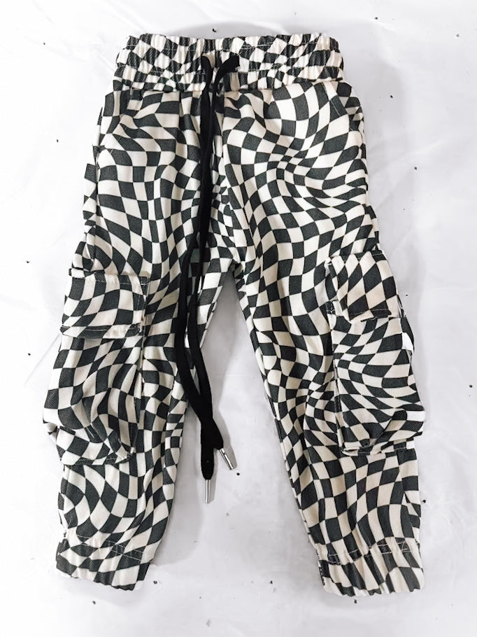 Check Mate | Black Wavy Checker Cargo Jogger Pant