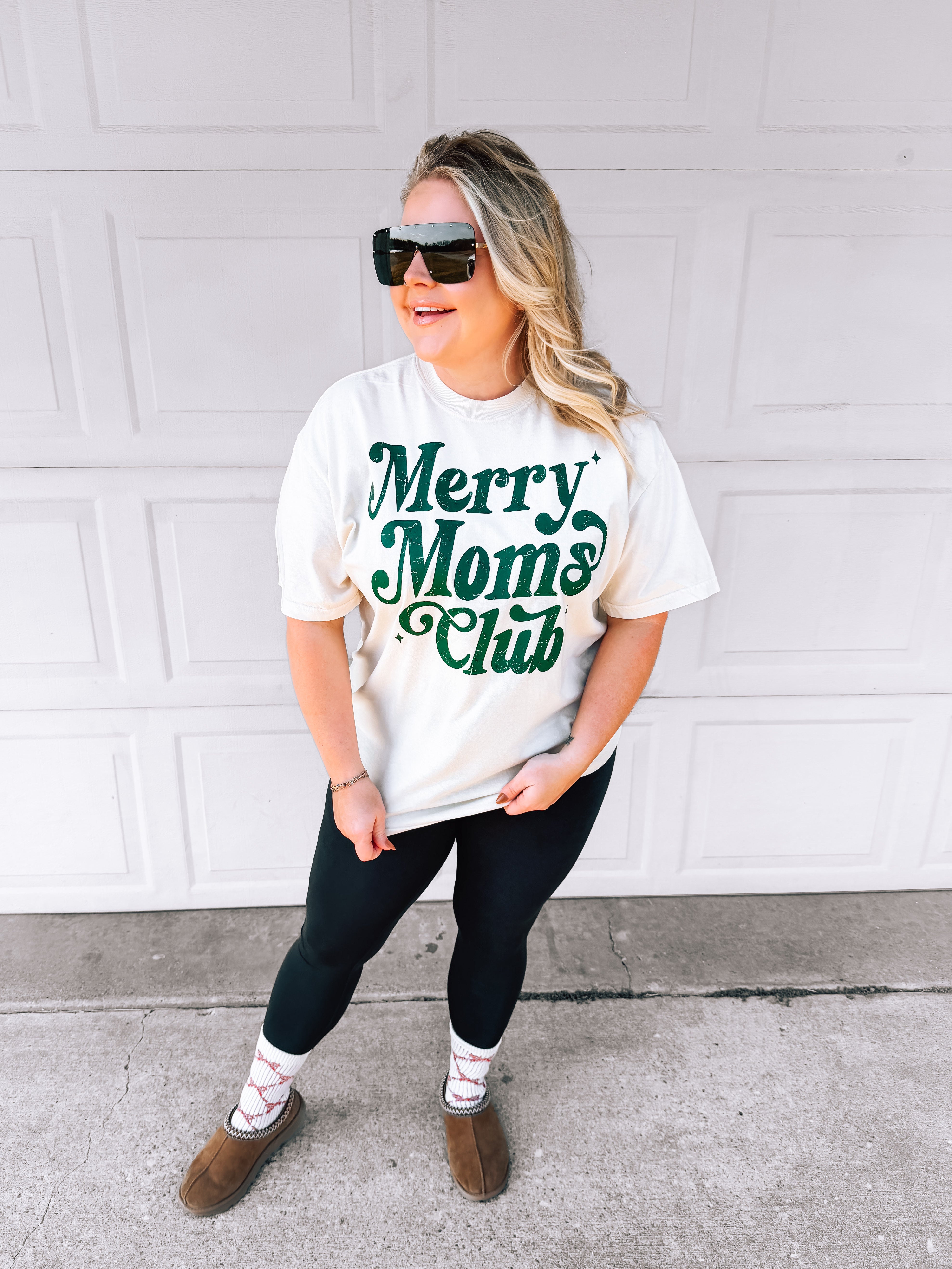 Merry Moms Club | Comfort Color Tee- Ivory