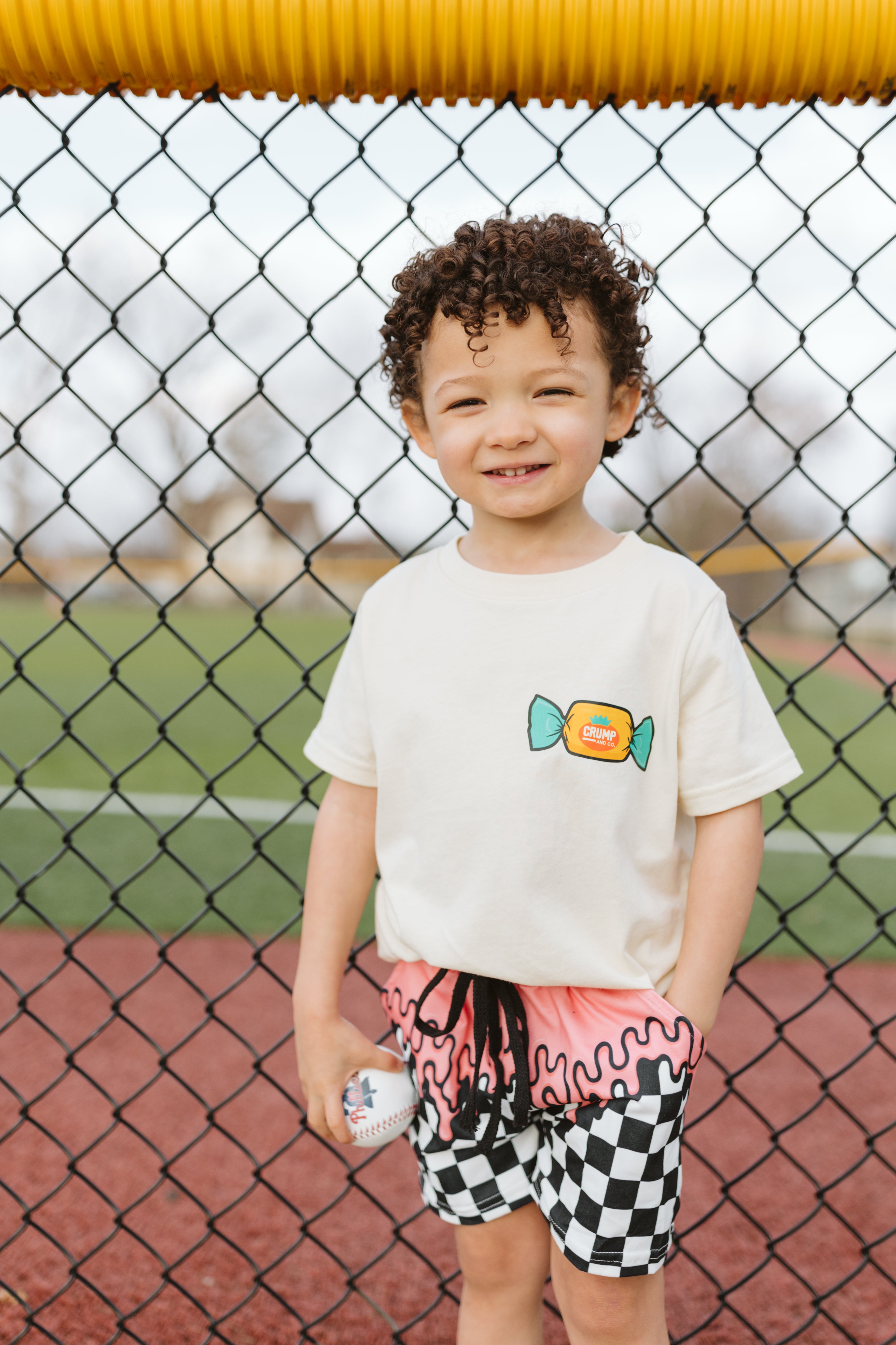 Bubble Gum Bucket| Ivory Graphic T-Shirt