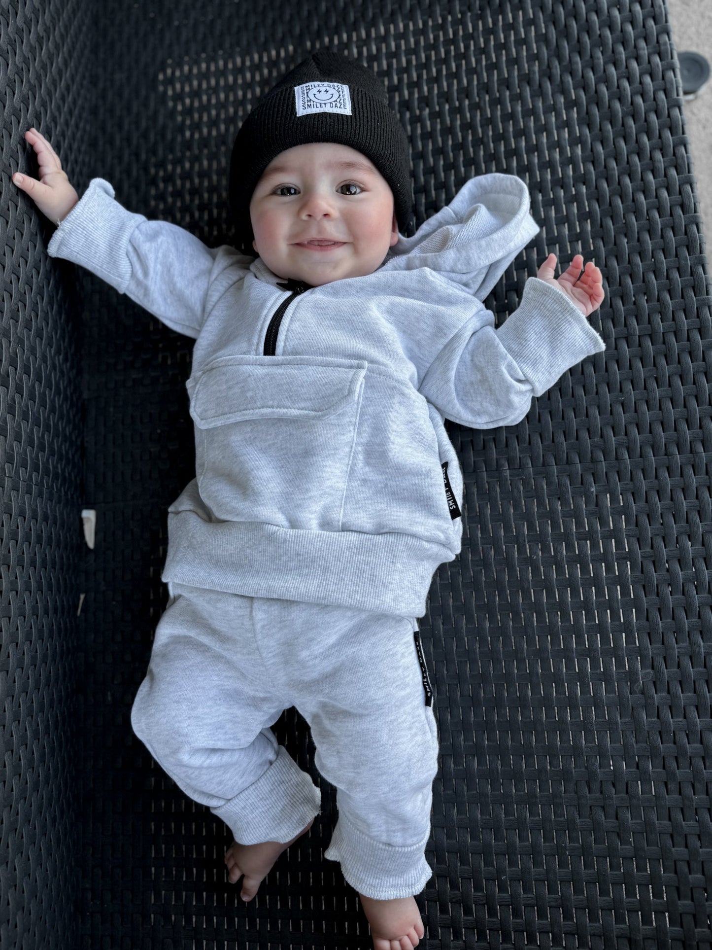 HEATHER GRAY • JOGGERS