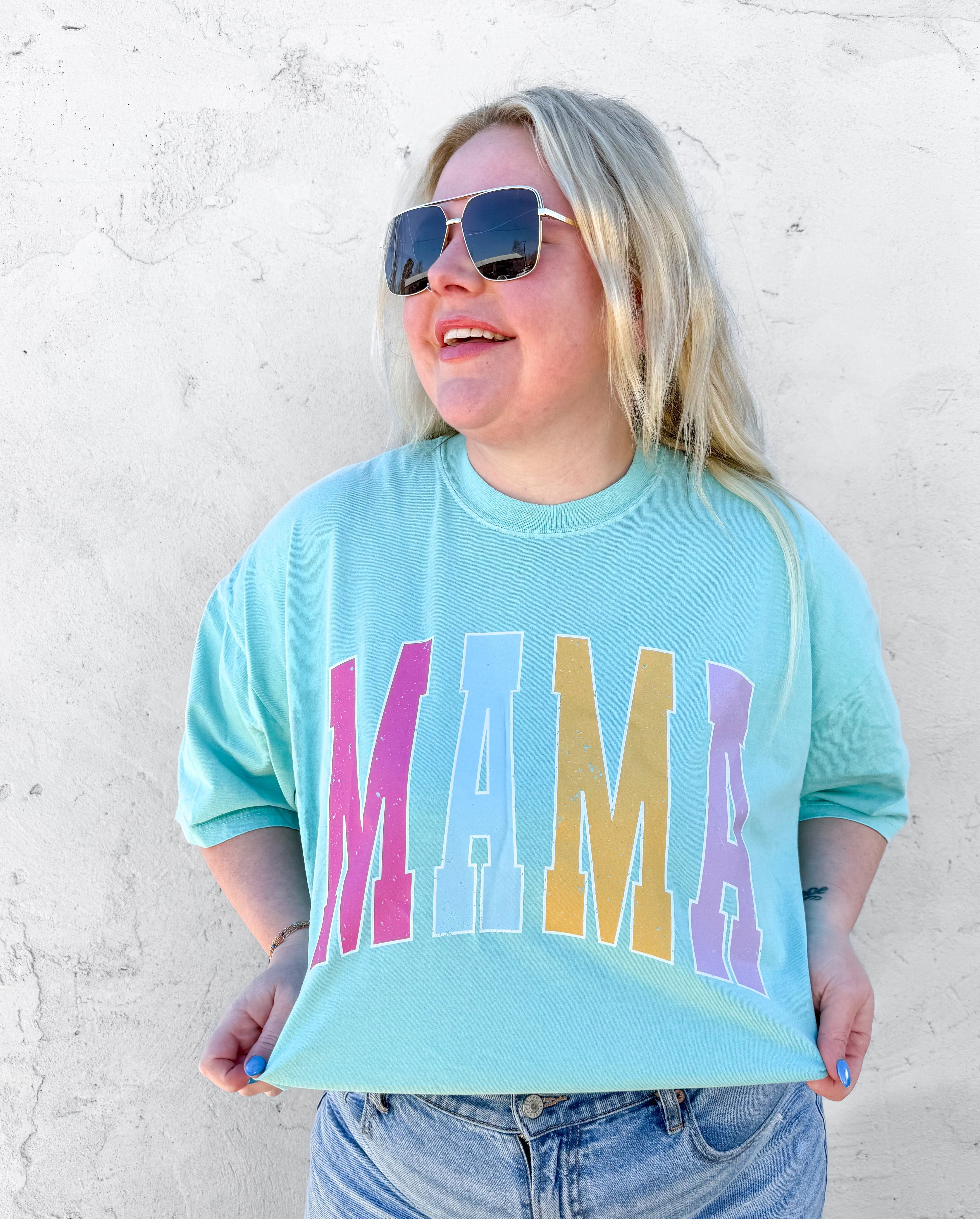 Neon Mama | Comfort Color T-Shirt 5 Colors