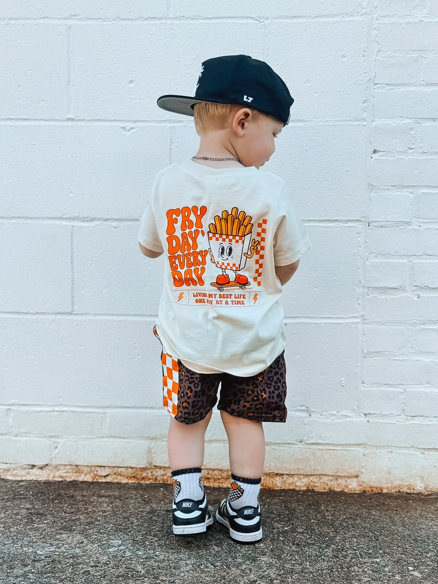 Fry Day | Oatmeal Pocket T-Shirt