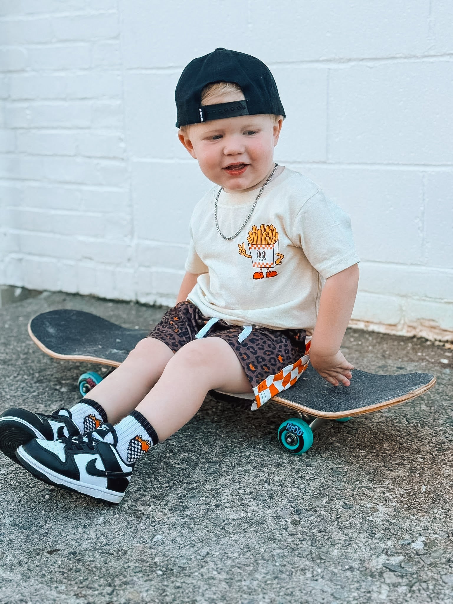 Fry Day | Oatmeal Pocket T-Shirt