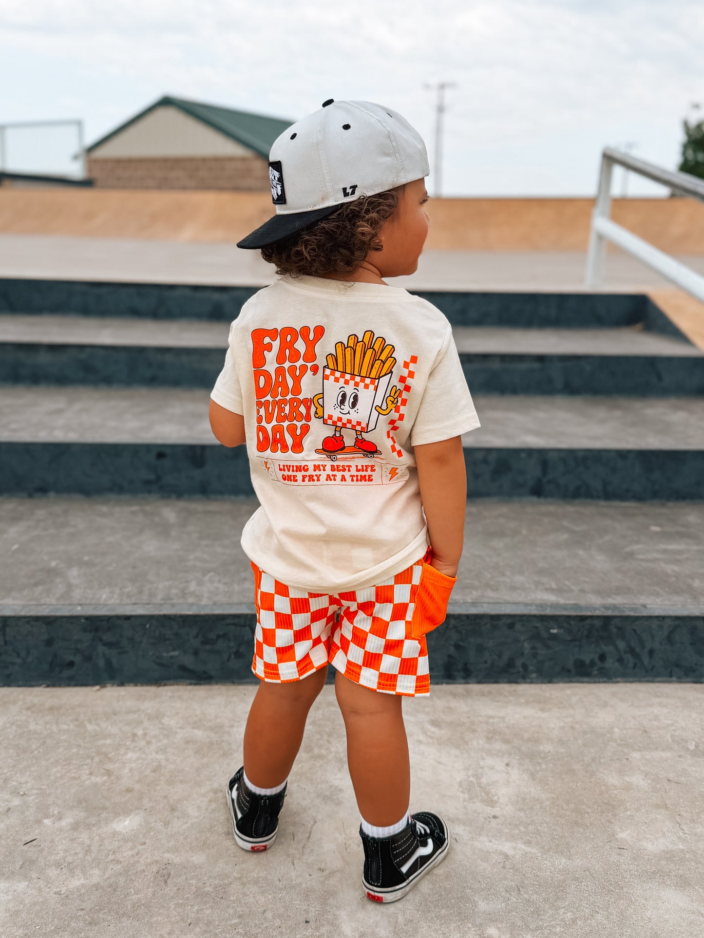Fry Day | Oatmeal Pocket T-Shirt