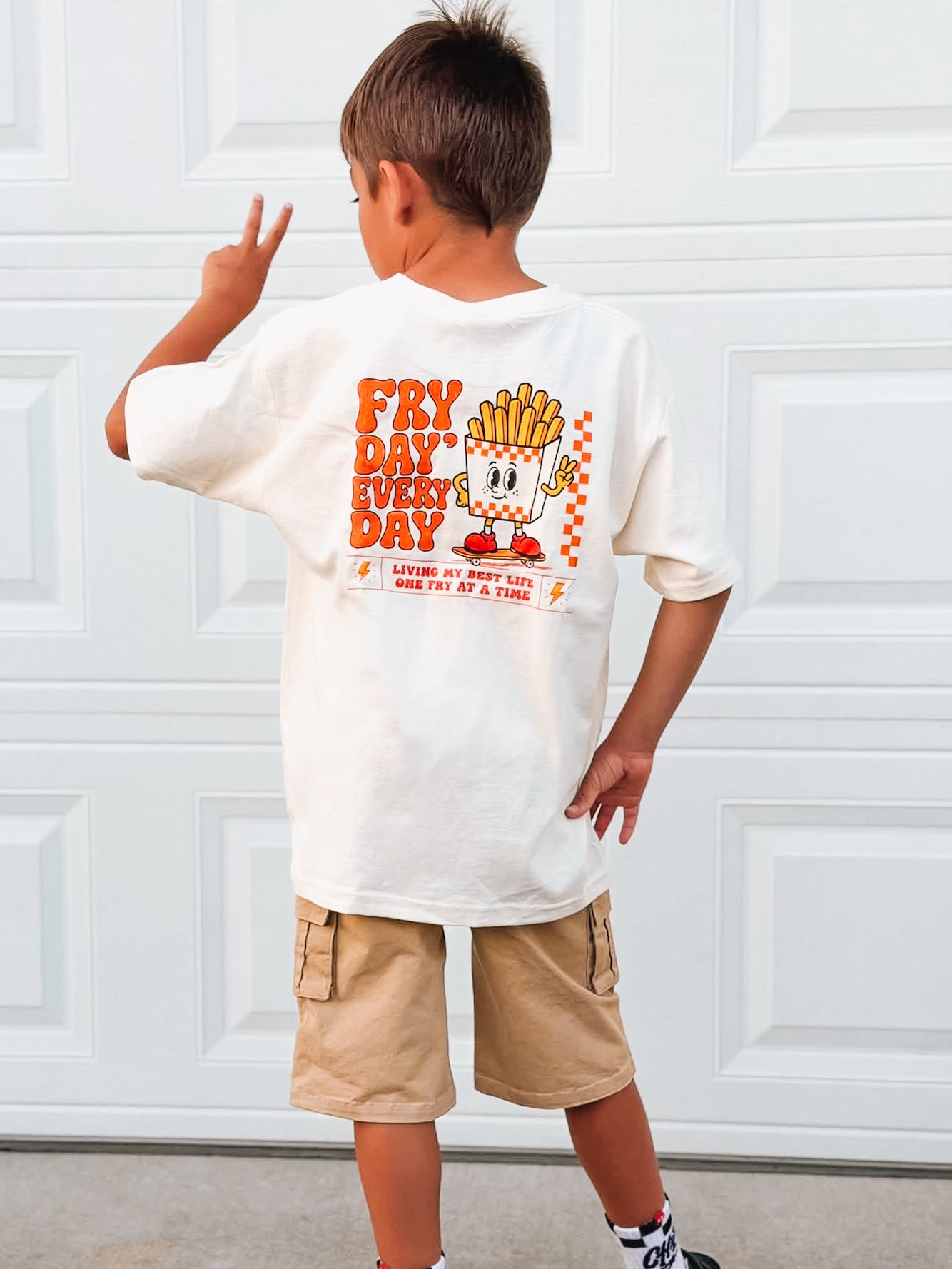 Fry Day | Oatmeal Pocket T-Shirt