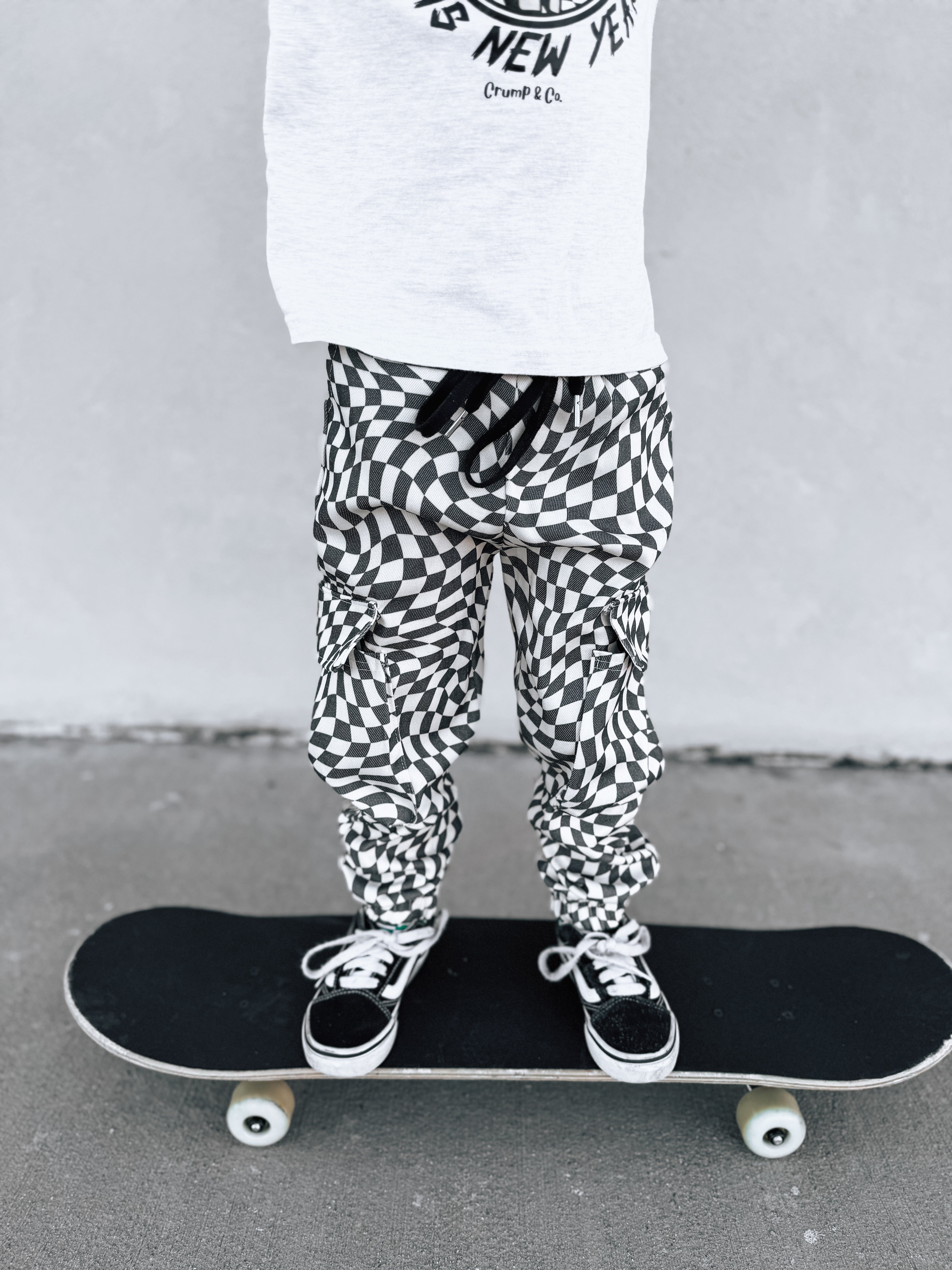 Check Mate | Black Wavy Checker Cargo Jogger Pant