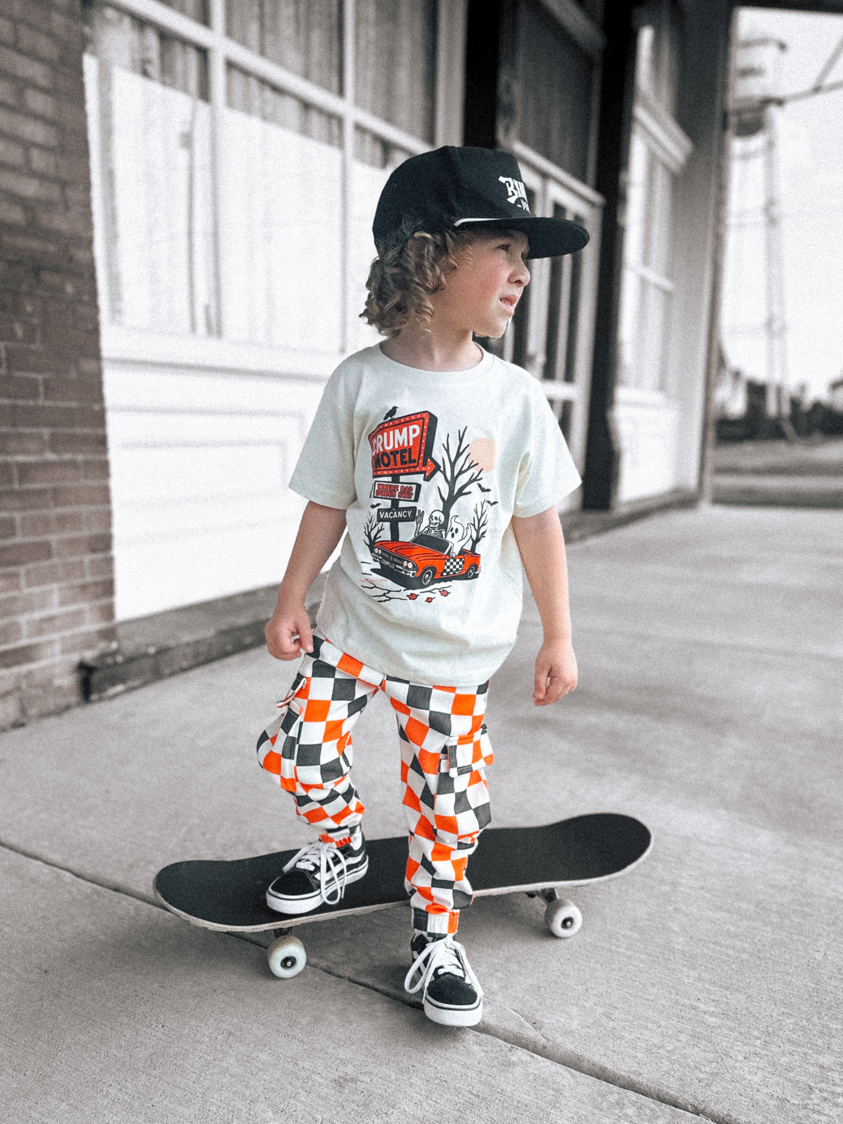Crump Motel | Ivory Graphic T-Shirt