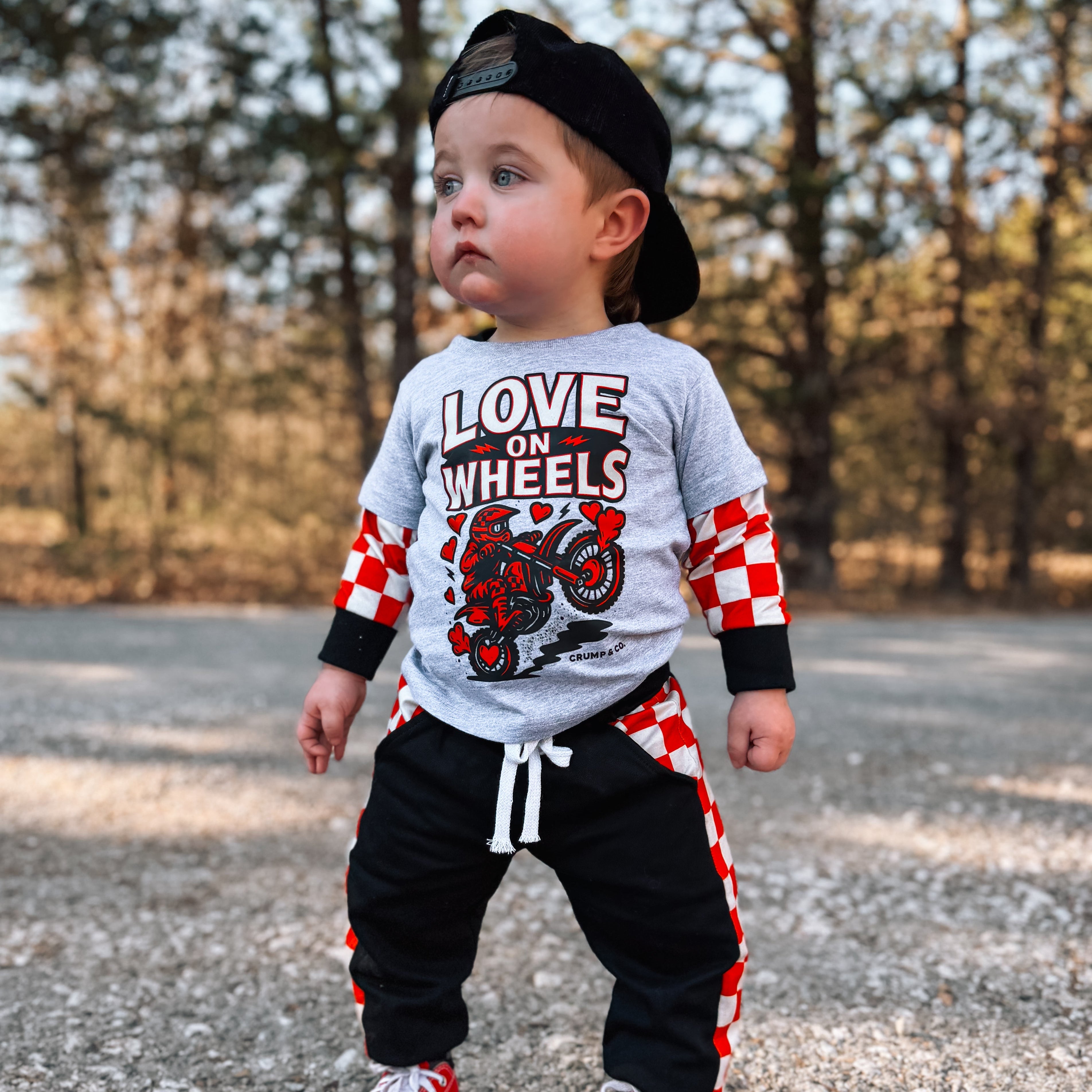 Love On Wheels | Heather Graphic T-Shirt