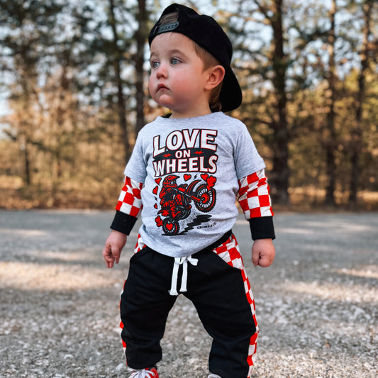 Love On Wheels | Heather Graphic T-Shirt