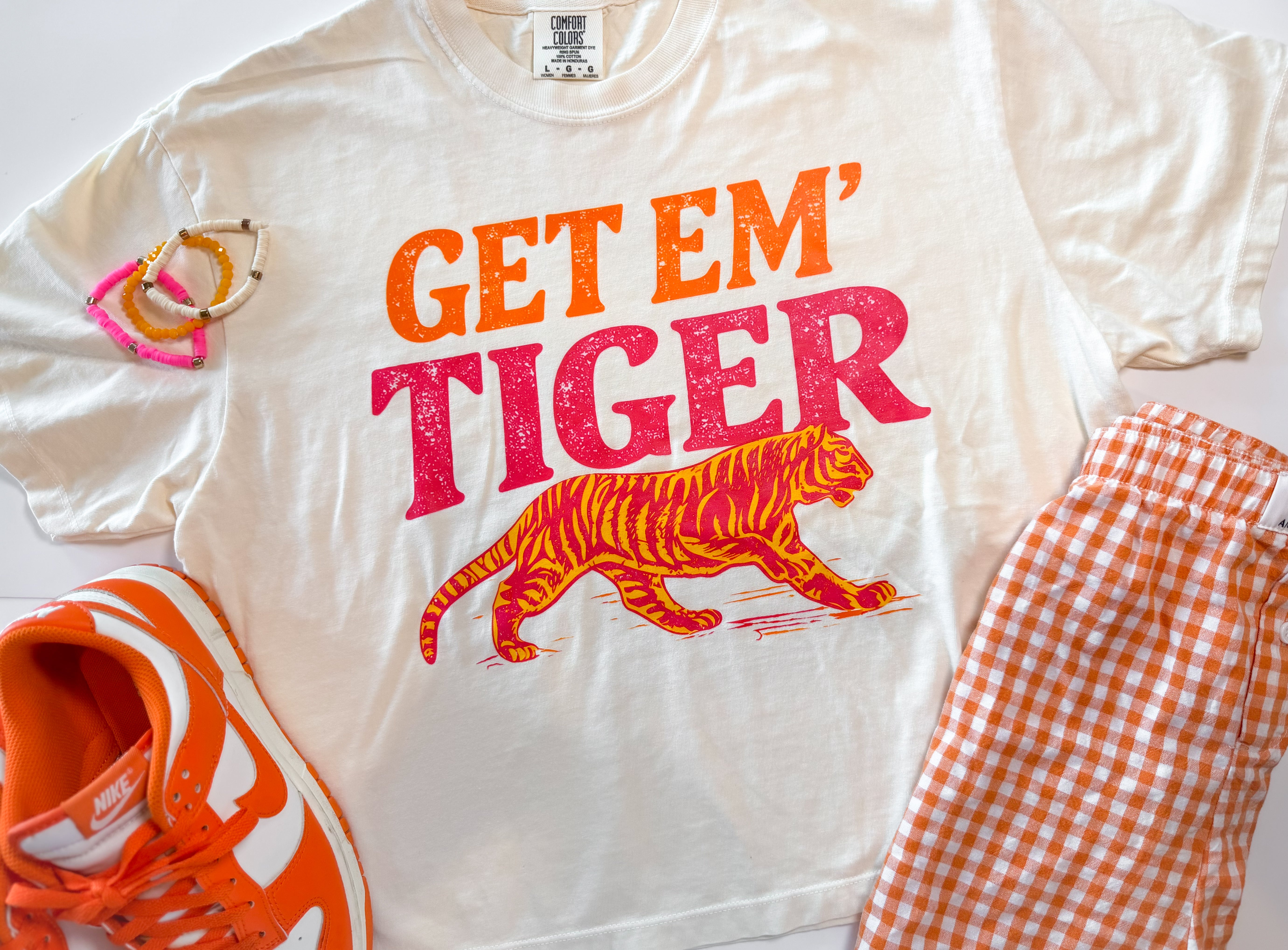 Get Em' Tiger | Comfort Color Crop Tee-Ivory