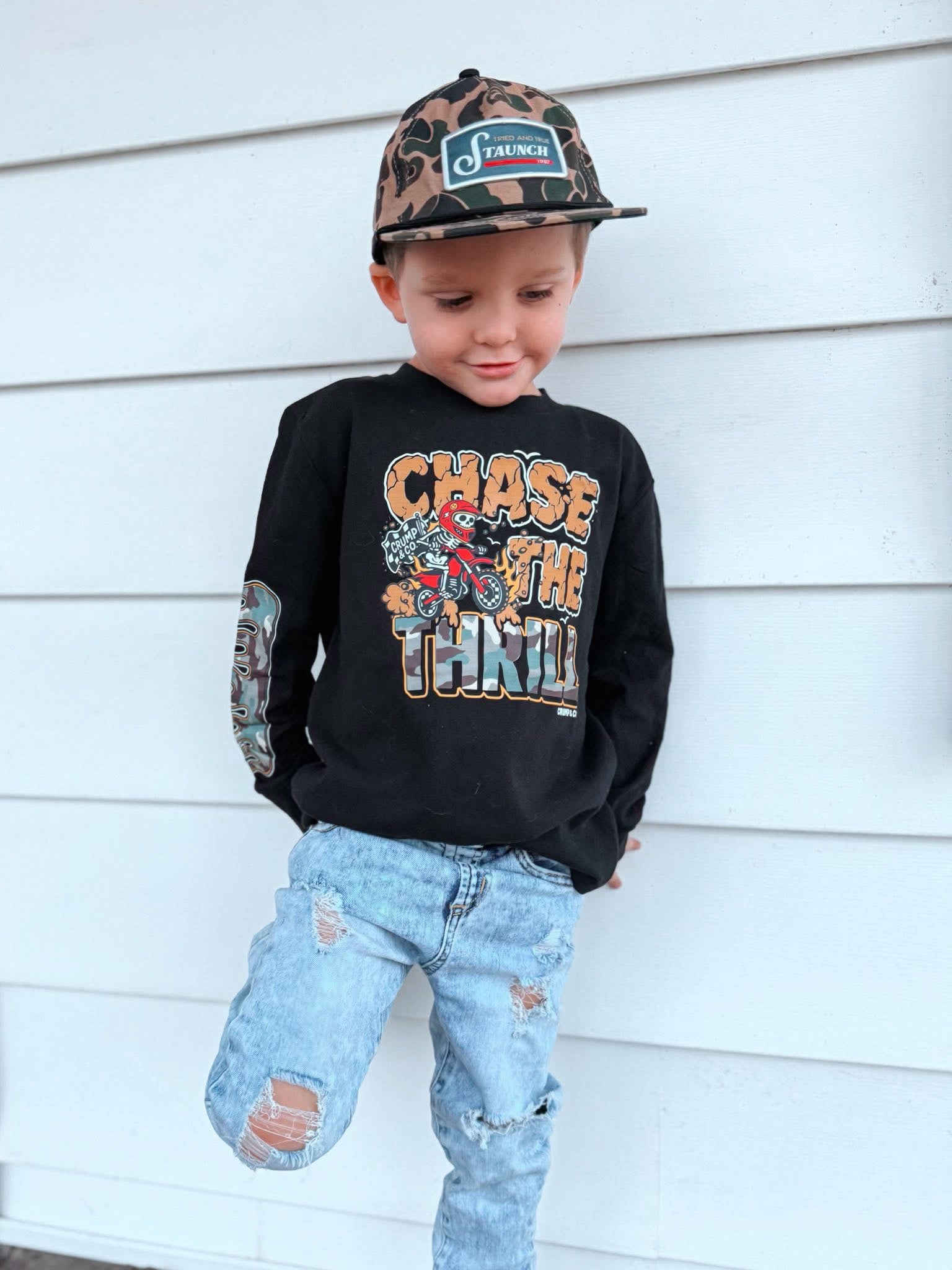 Chase The Thrill | Long Sleeve T-Shirt- Black