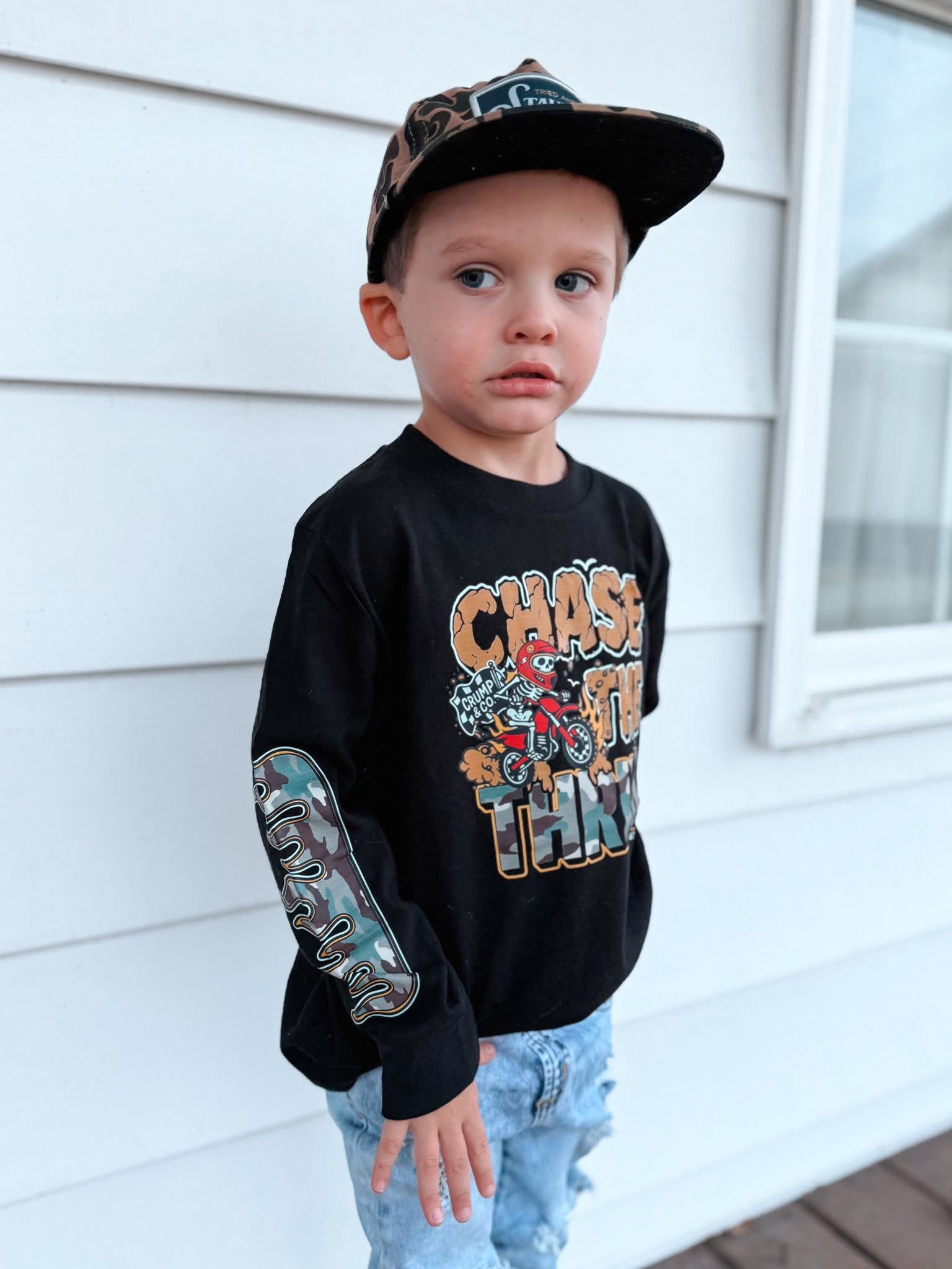 Chase The Thrill | Long Sleeve T-Shirt- Black