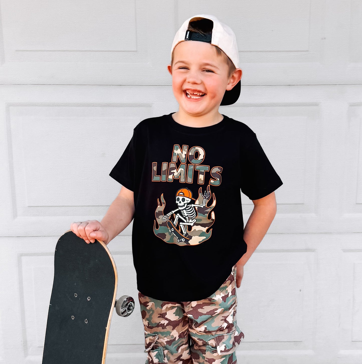No Limits | Black Graphic T-Shirt