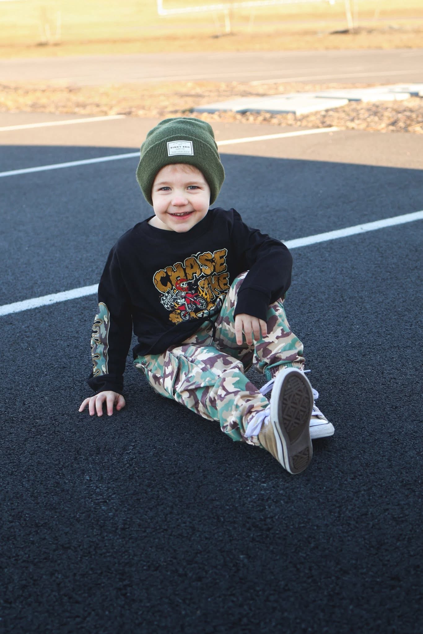Chase The Thrill | Long Sleeve T-Shirt- Black