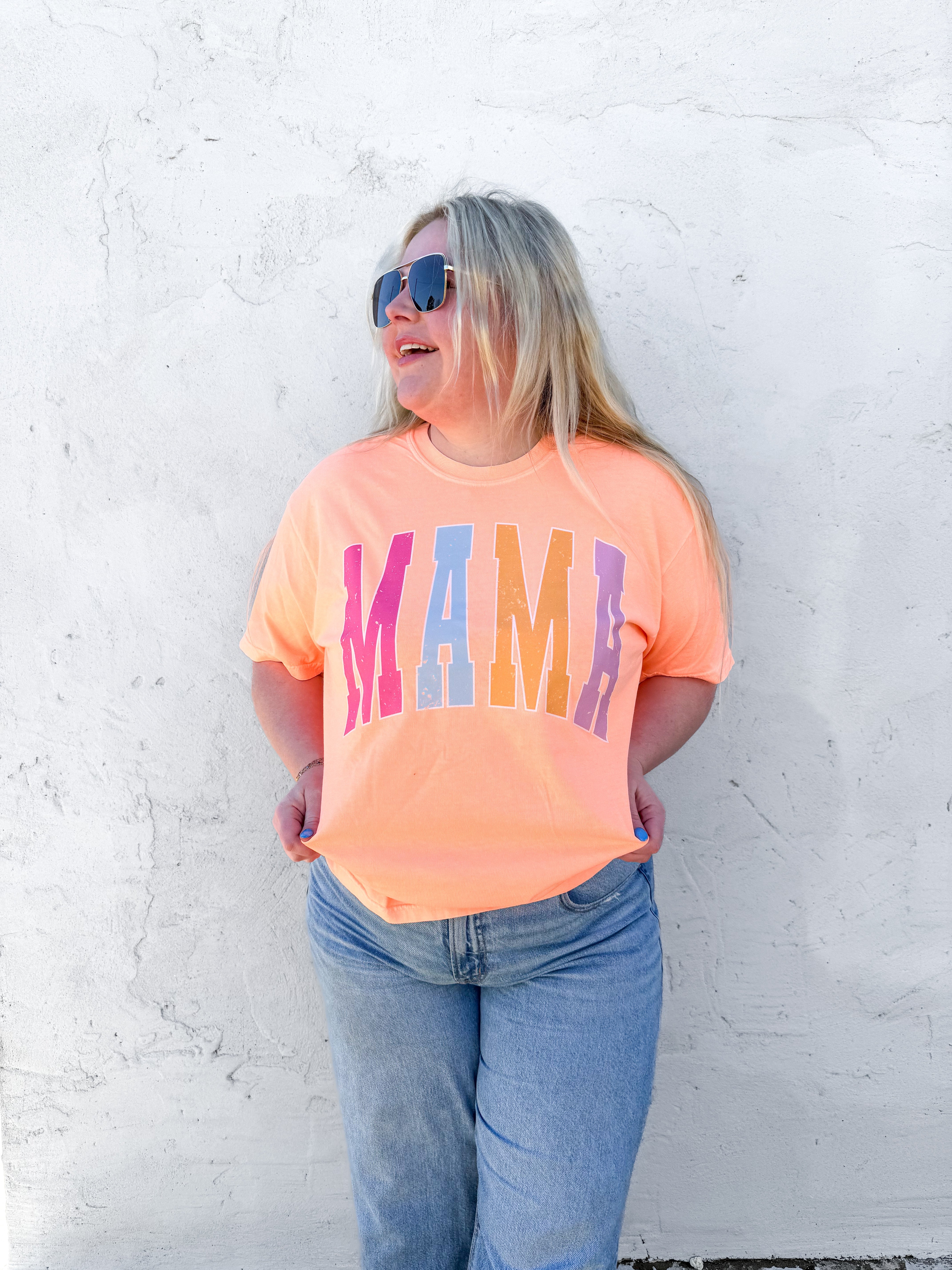 Neon Mama | Comfort Color T-Shirt 5 Colors
