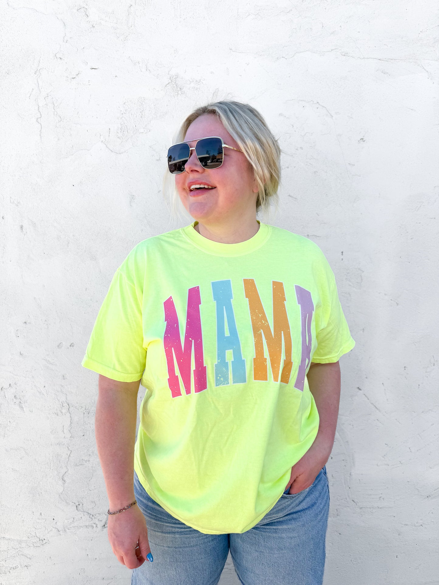 Neon Mama | Comfort Color T-Shirt 5 Colors