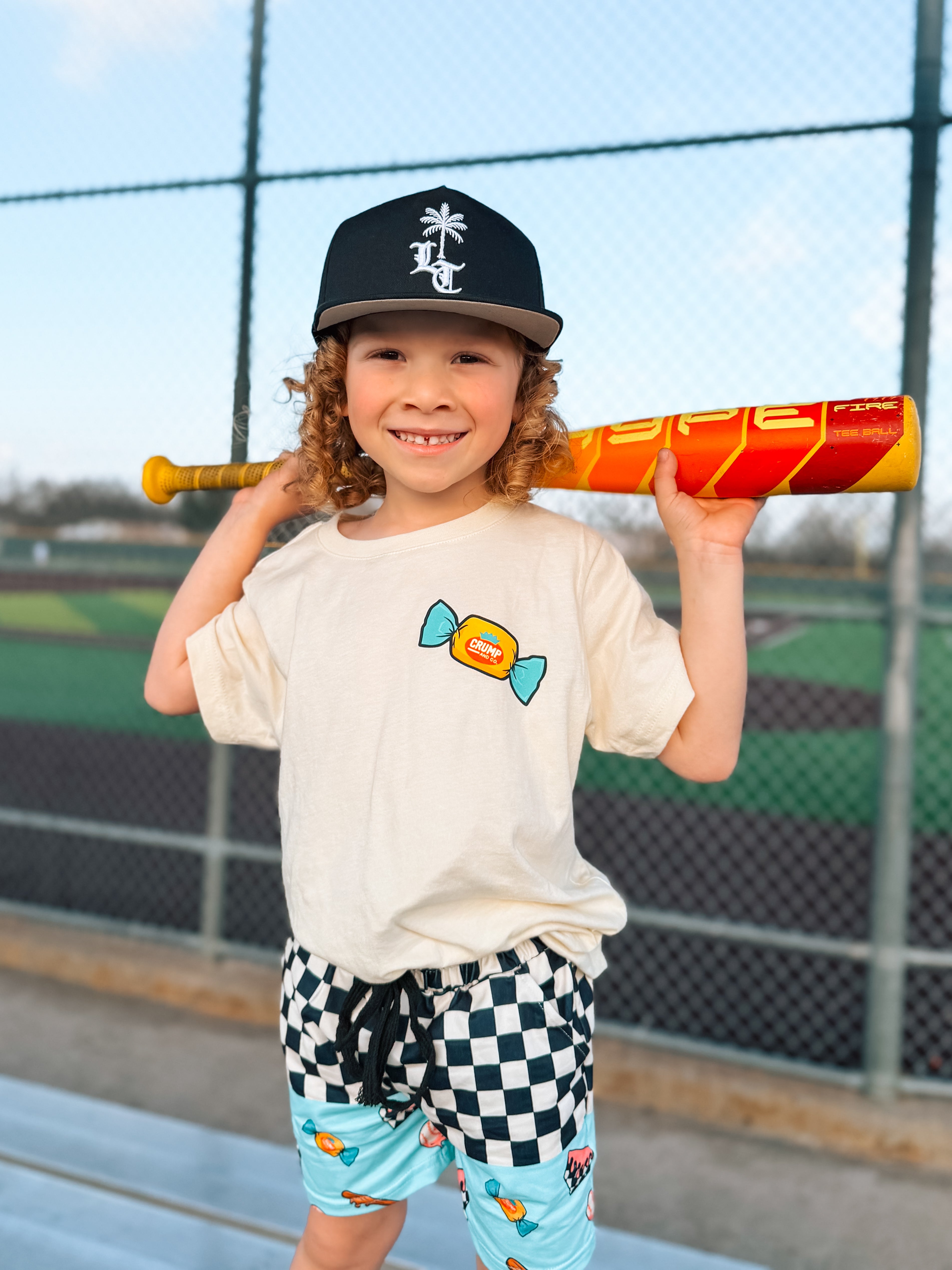 Bubble Gum Bucket| Ivory Graphic T-Shirt
