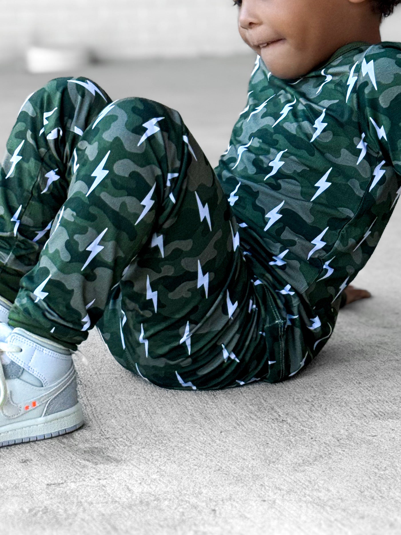 Bamboo Two Piece Set | Green Camo Bolts