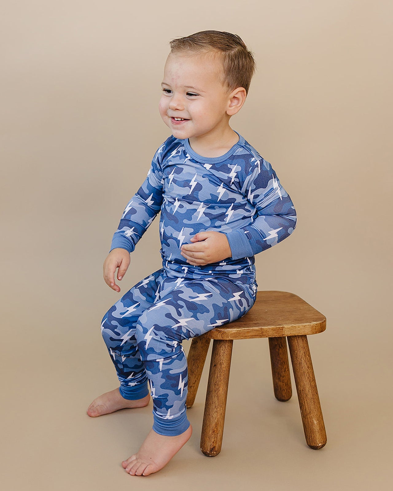 Bamboo Two Piece Set | Blue Camo Bolts